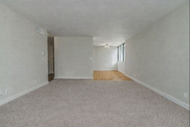 Foto del edificio - 255 SW Harrison St