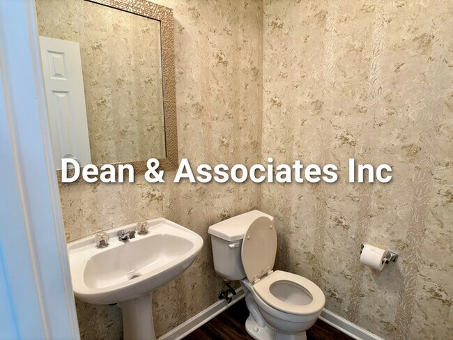 Foto del edificio - 463 Reach Dr