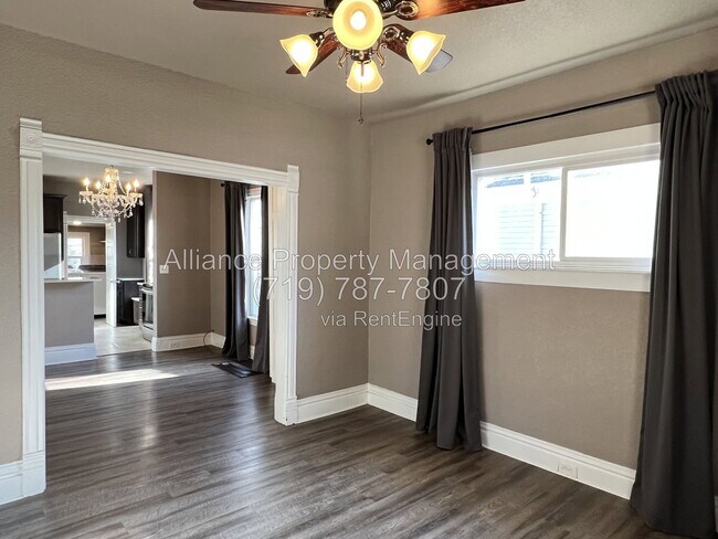 Foto del edificio - 743 N Walnut St