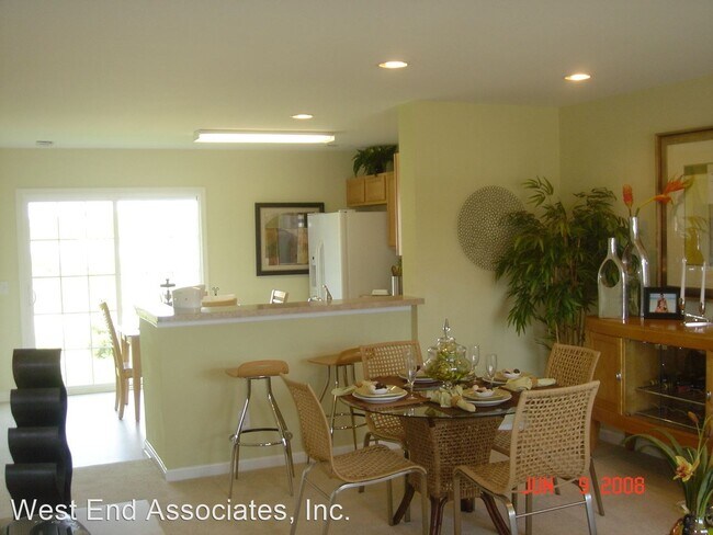 Building Photo - 2 br, 1.5 bath House - 1511 Artisan Court