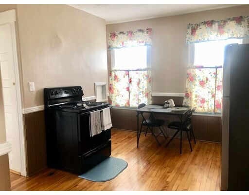 Building Photo - 64 Howland Terrace