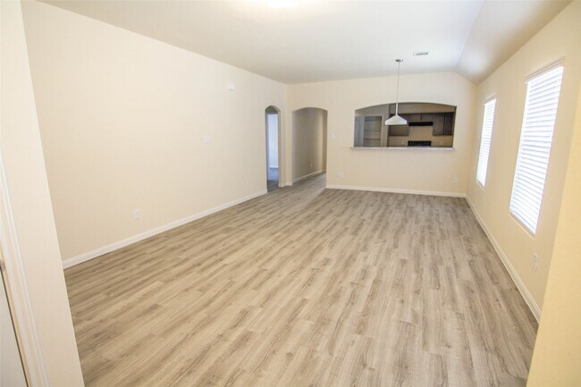 Building Photo - 3514 Bluebird Park Ln