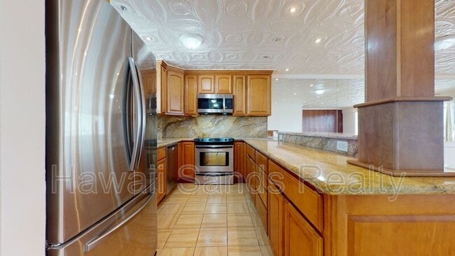 Building Photo - 1717 Ala Wai Blvd