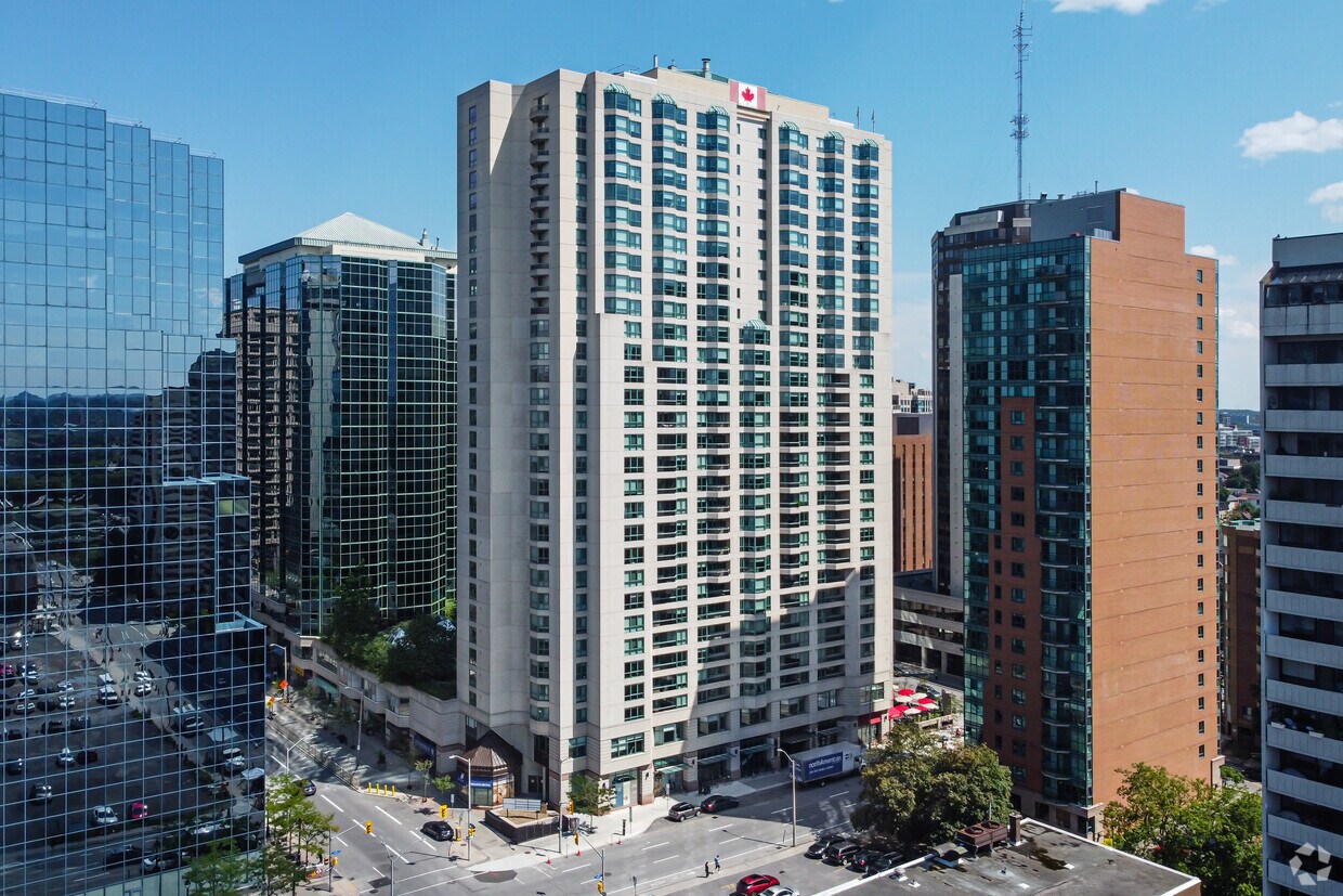 One80five Apartments 185 Lyon St Ottawa, ON