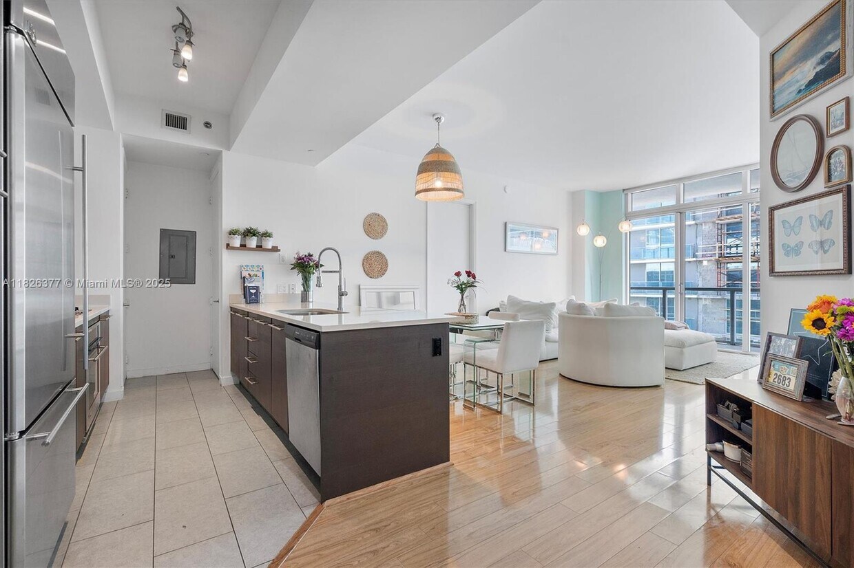 Foto principal - 55 SE 6th St