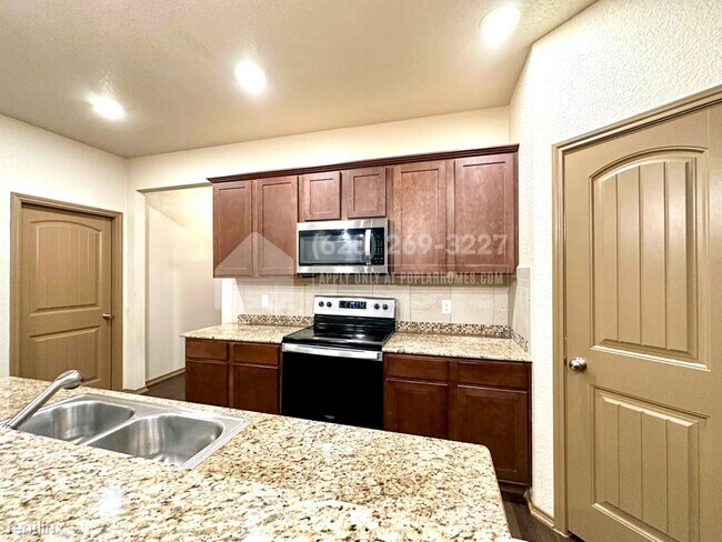 Building Photo - 4 br, 2 bath House - 6509 Cassidy LN -