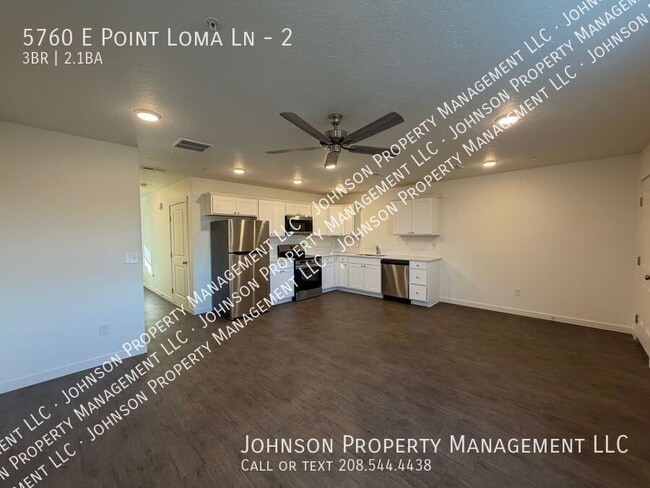 Building Photo - 5760 E Point Loma Ln