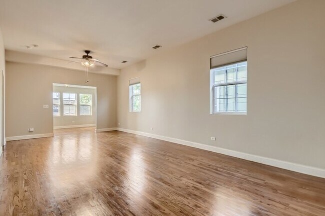 Foto del edificio - 306 E. Illinois Street, Lemont, IL, 60439