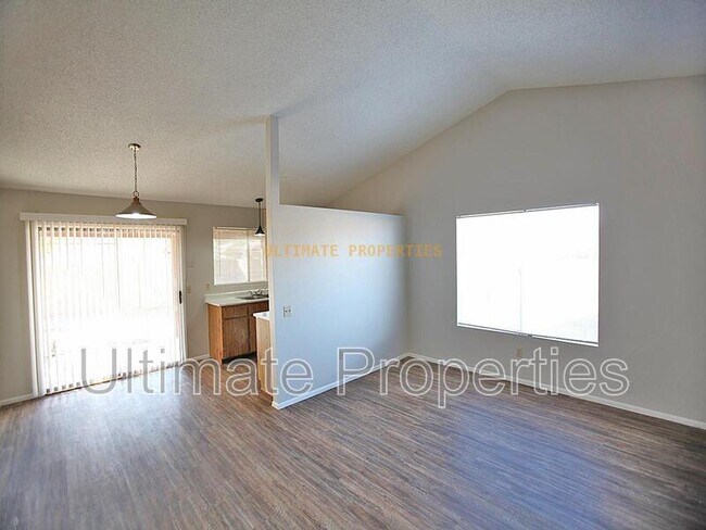 Building Photo - 3045 W Tonopah Dr
