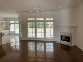 Building Photo - 3281 Benyard Dr