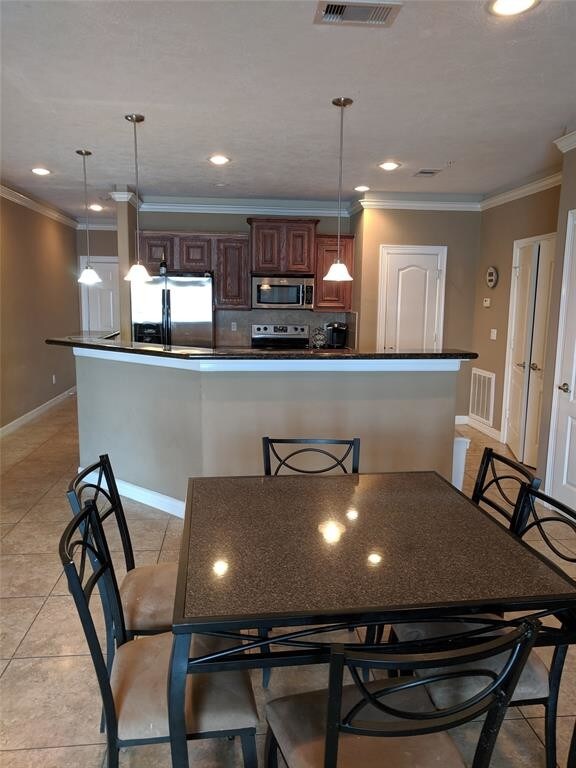 Building Photo - 7037 Kingston Cove Ln
