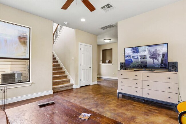 Building Photo - 8409 Furness Dr
