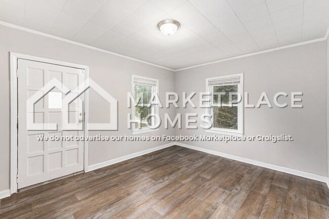 Foto del edificio - 14003 Hendricks Ave