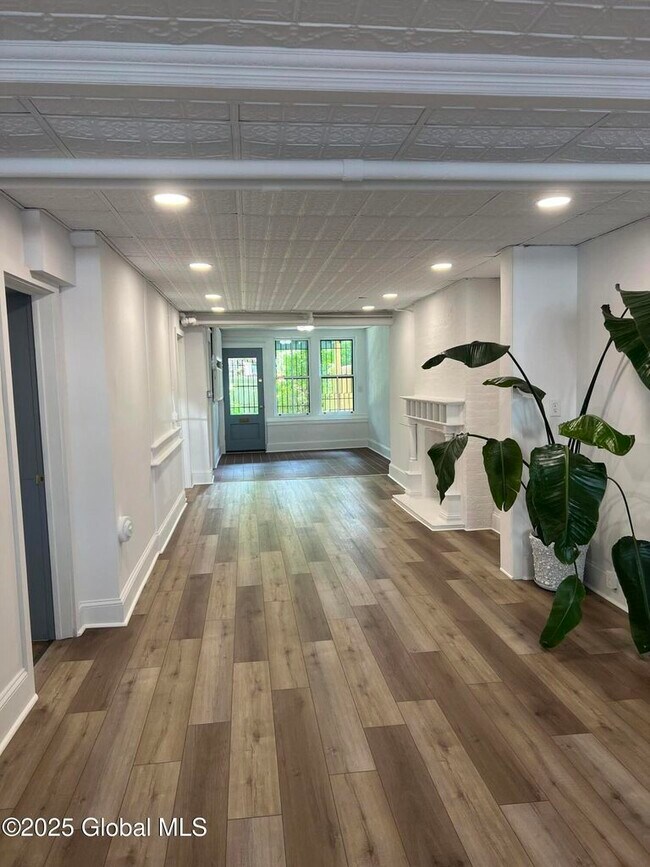 Foto del edificio - 292 Lark St