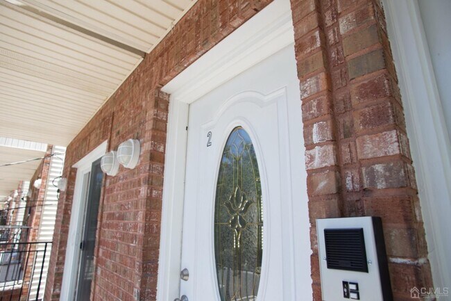 Building Photo - 708 23rd St