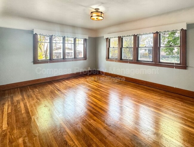 Foto del edificio - 40 Page St NE