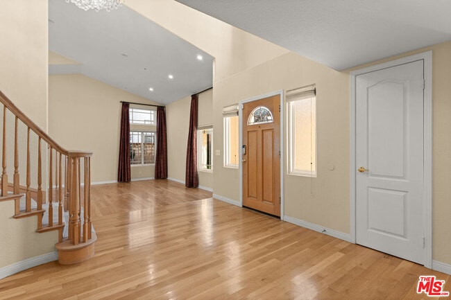 Building Photo - 5666 Silver Valley Ave