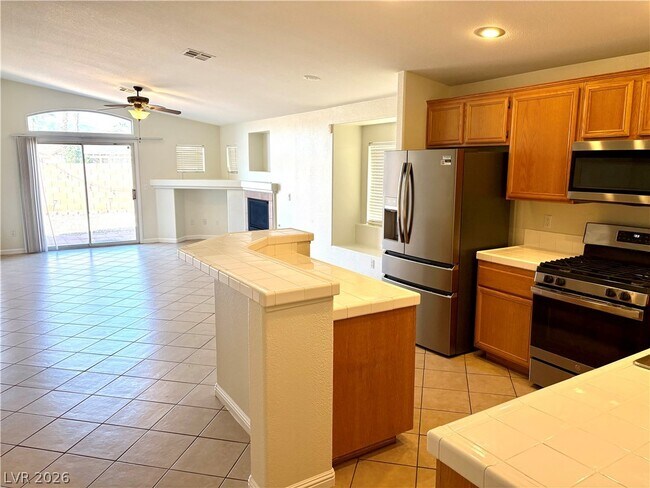 Foto del edificio - 8128 W Back Packer Ct