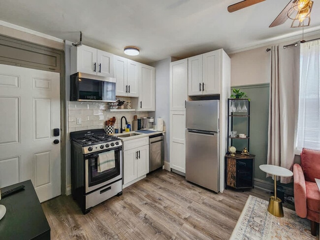 Foto del edificio - 2115 N Sedgwick St