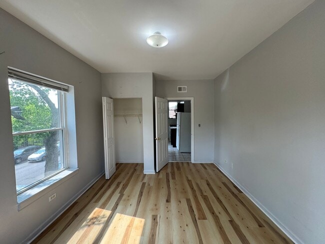 Building Photo - 3801 W Thomas St