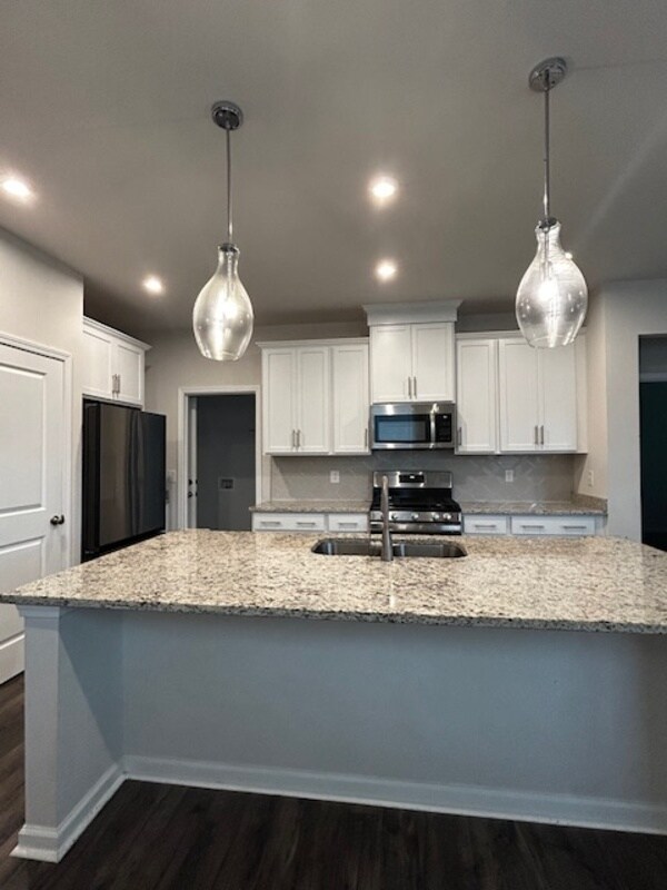 Foto del edificio - 124 Coppersmith Dr