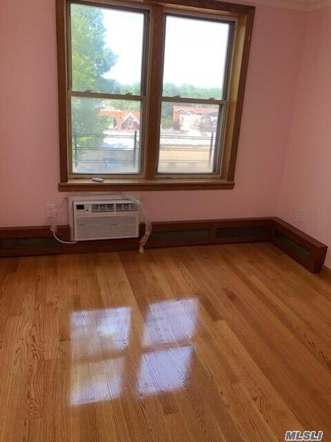 Foto del edificio - 84-70-84129 129th St