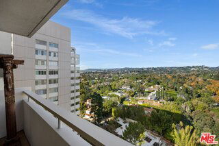 Foto del edificio - 875 Comstock Ave