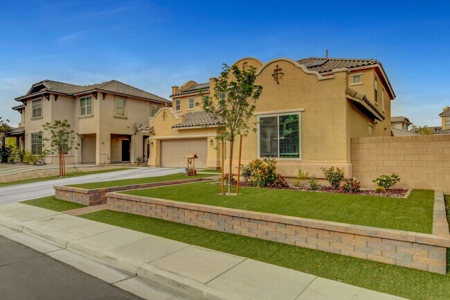 Foto del edificio - Spacious 4-Bedroom Home for Lease in Gated...