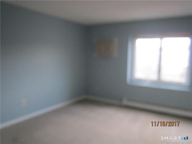 Building Photo - 63 Hicks St