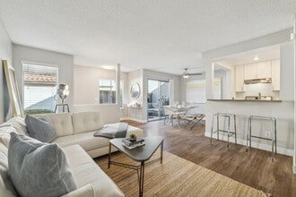 Building Photo - Portofino Townhomes