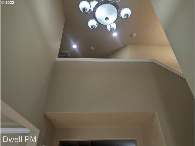 Foto del edificio - 4 br, 3 bath House - 5640 SW Stott Ave