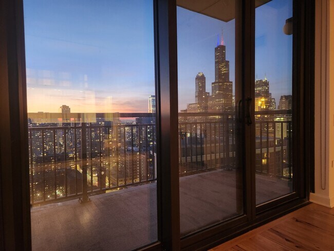Foto del edificio - 41 E 8th St