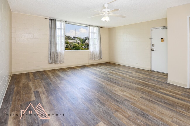 Building Photo - 98-1032 Moanalua Road - 3-302