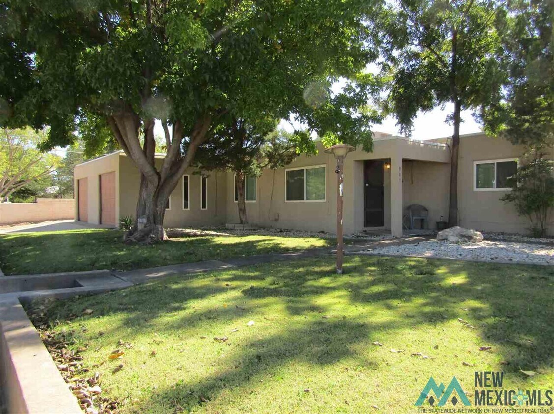 Foto principal - 901 S 10th St