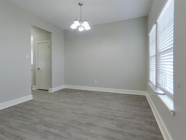 Building Photo - 15839 S Alley Ct