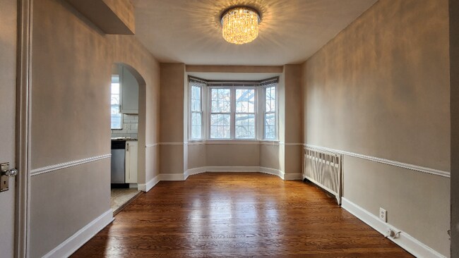 Foto del edificio - 7752 Kingsbury Blvd