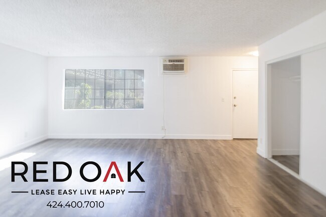 Foto del edificio - 6021 Carlton Way