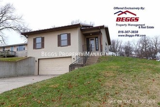 Building Photo - 300 S Terrace Ave