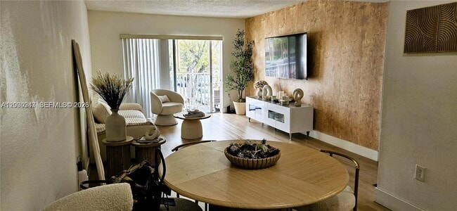 Foto del edificio - 4804 NW 79th Ave