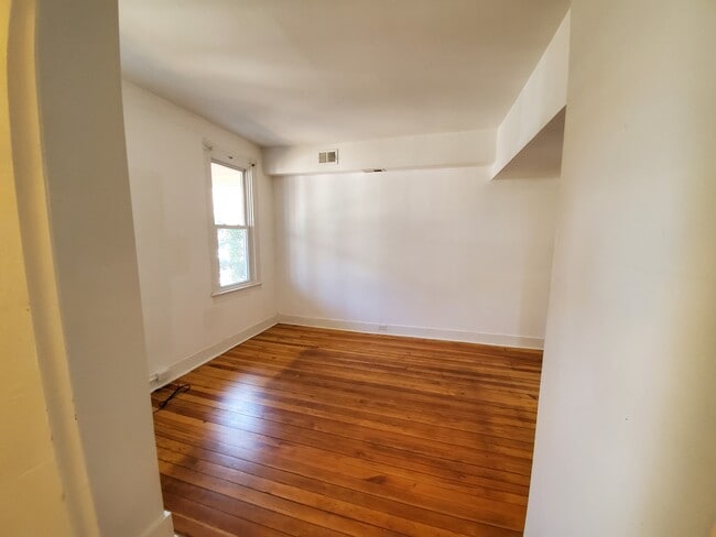 Building Photo - 43 Madison Pl