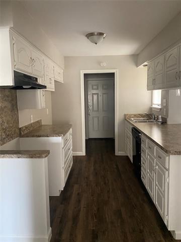 Building Photo - 600 Cactus Ct
