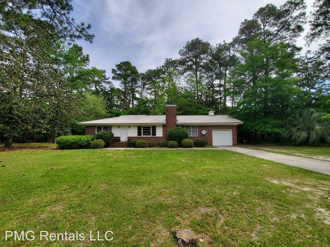 Primary Photo - 3 br, 2 bath Room For Rent - 1210 Fair Rd.