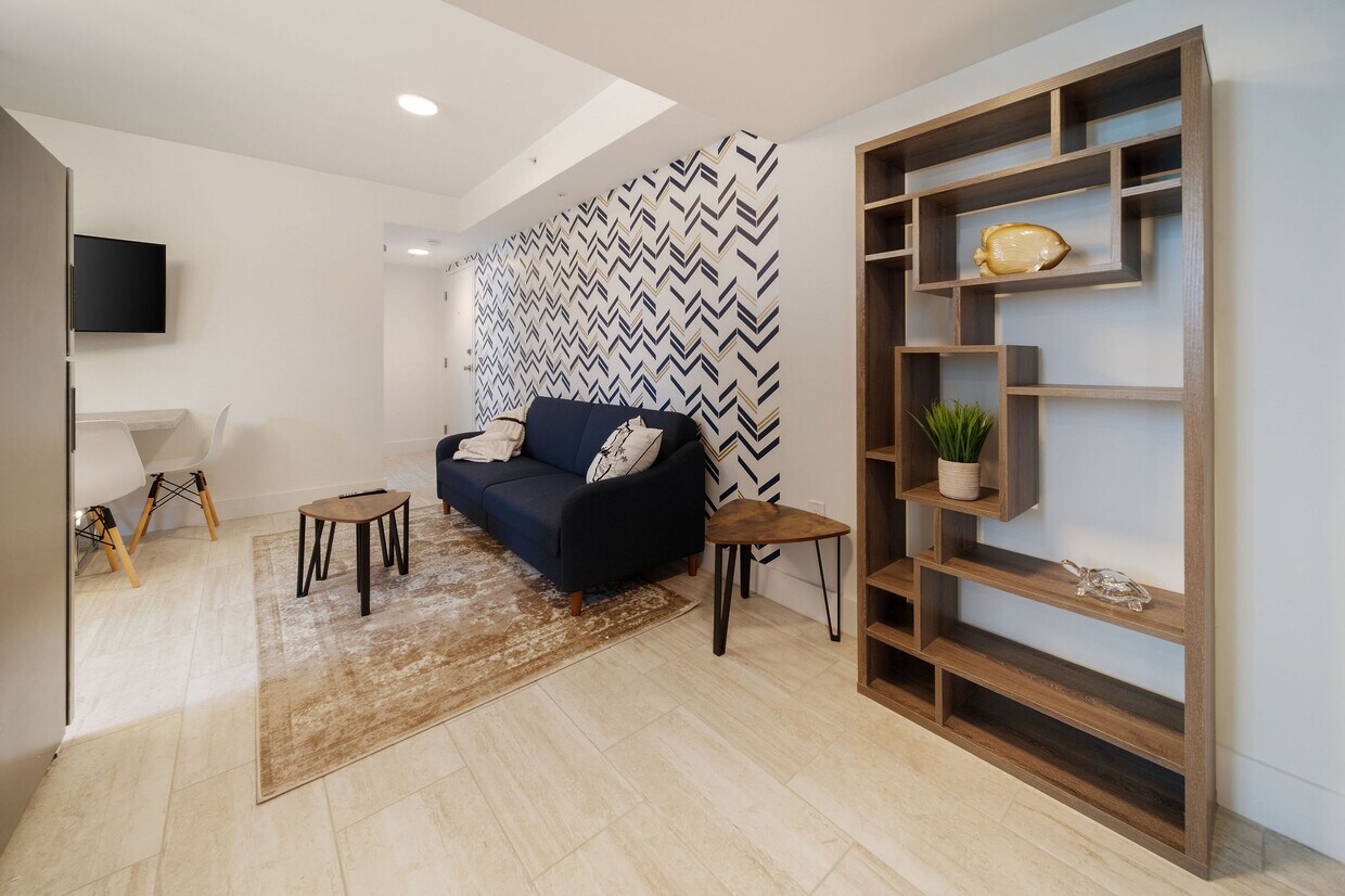 Foto principal - 2166 SW 14th Ter