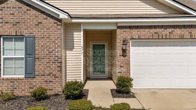 Foto del edificio - 877 Devon Estate Ave