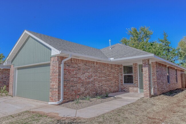 Foto del edificio - New Construction in Varenna Landing! Storm shelter and lawn care included!