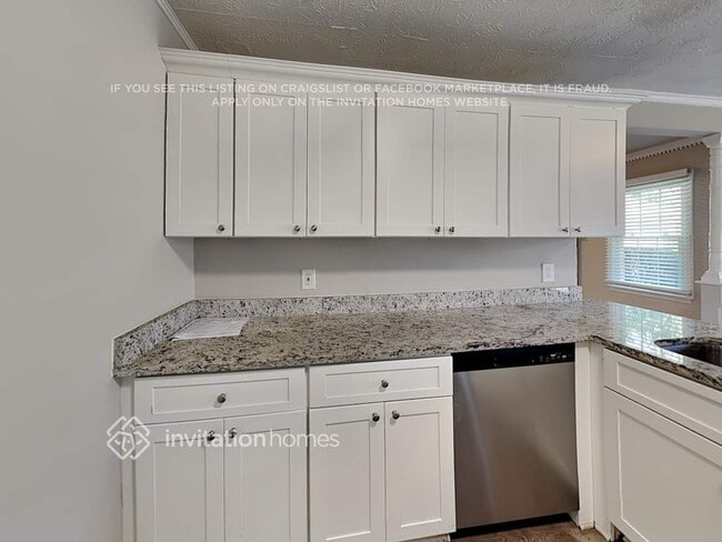 Building Photo - 562 Rollingwood Dr