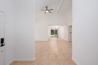 Building Photo - 74755 San Cristoval Cir
