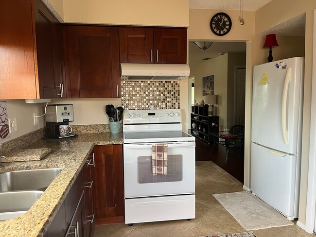 Building Photo - 4022 Davit Dr