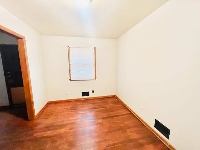 Foto del edificio - 4301 S Main St