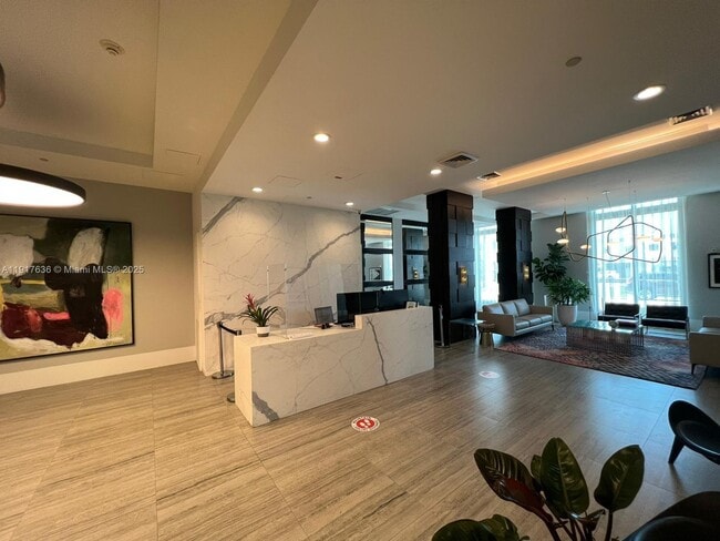 Building Photo - 140 S Dixie Hwy